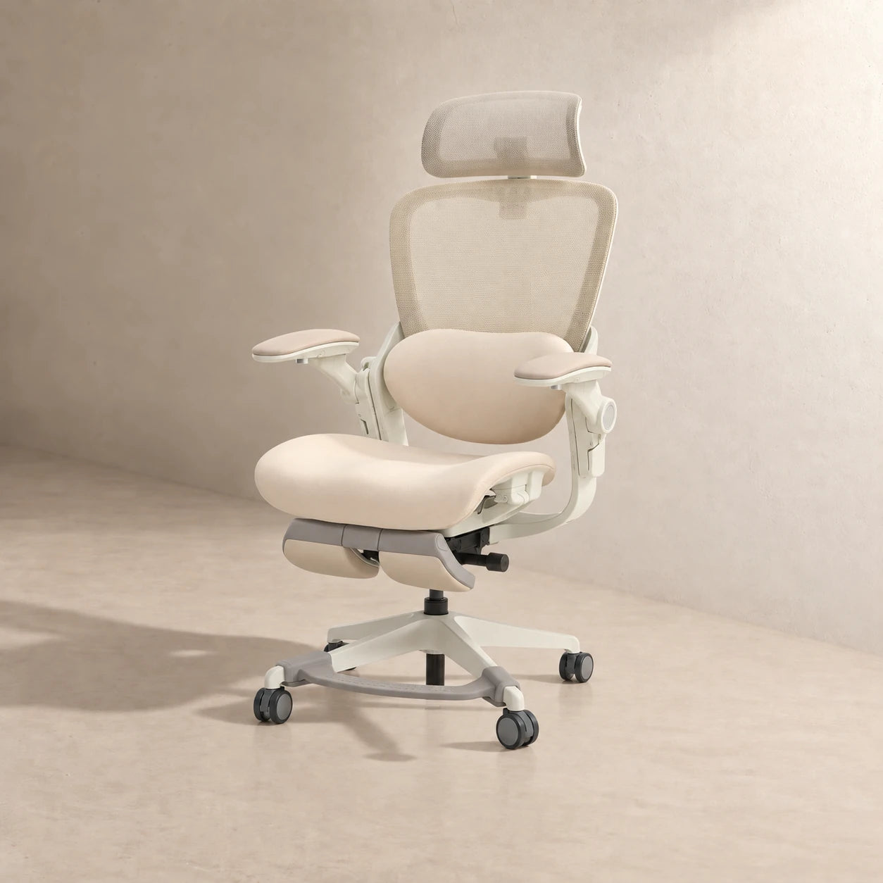 P1 Lady Ergonomic Chair